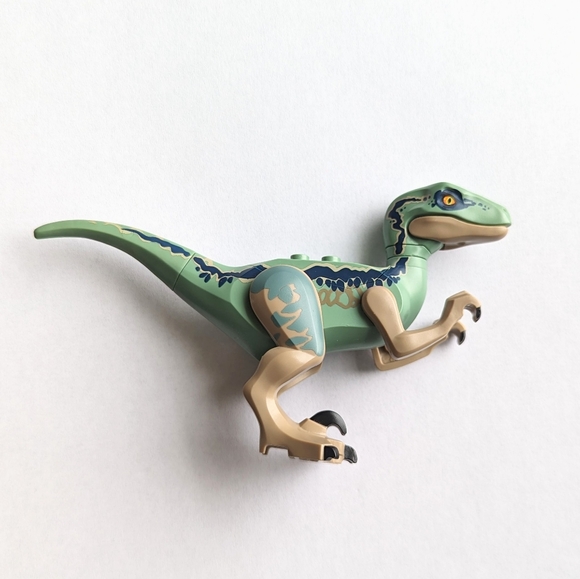 LEGO Green Velociraptor - Picture 5 of 5
